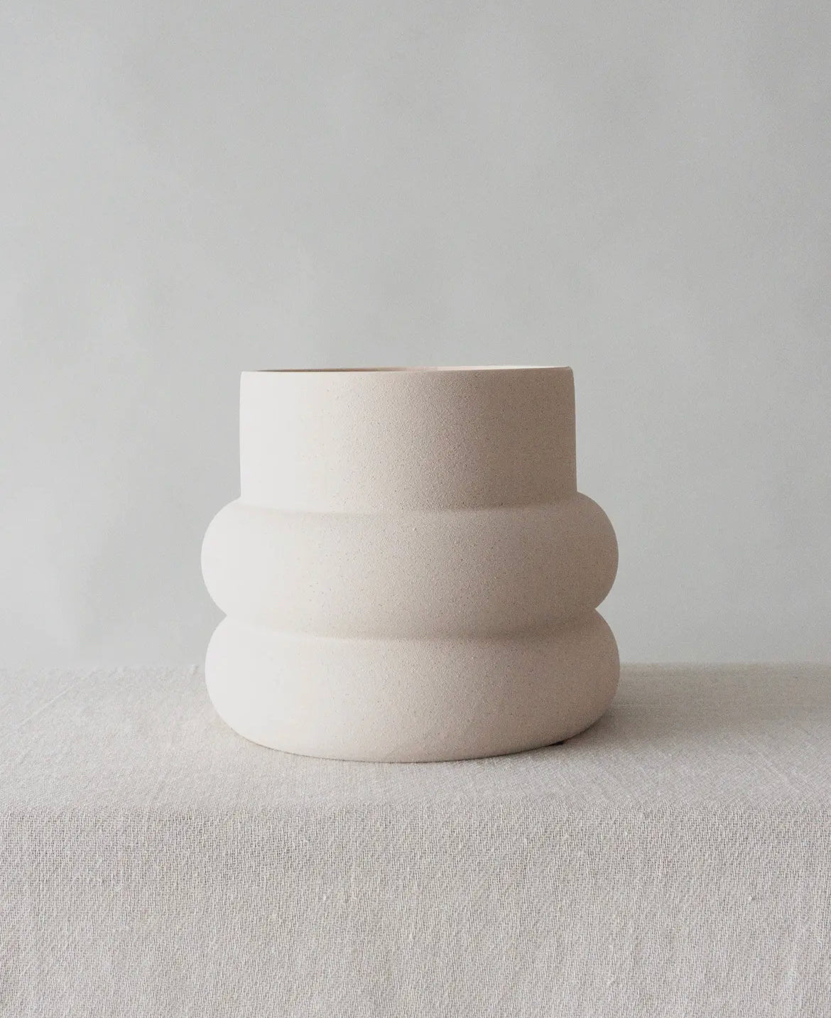 Stoneware bubble plant pot