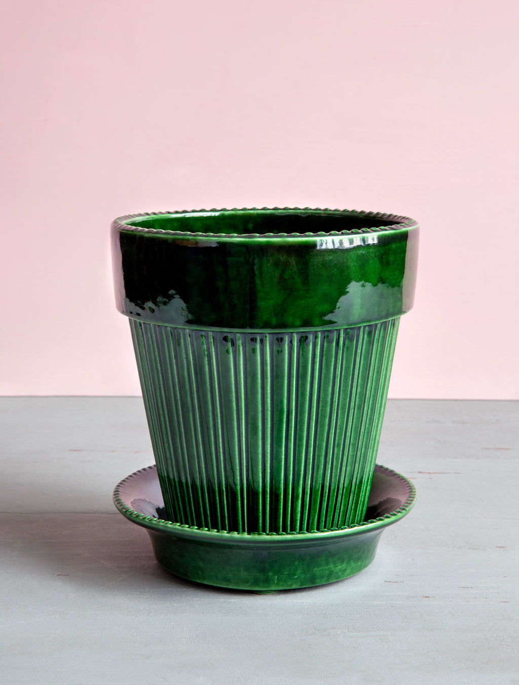 Bergs potter Simona glazed pot