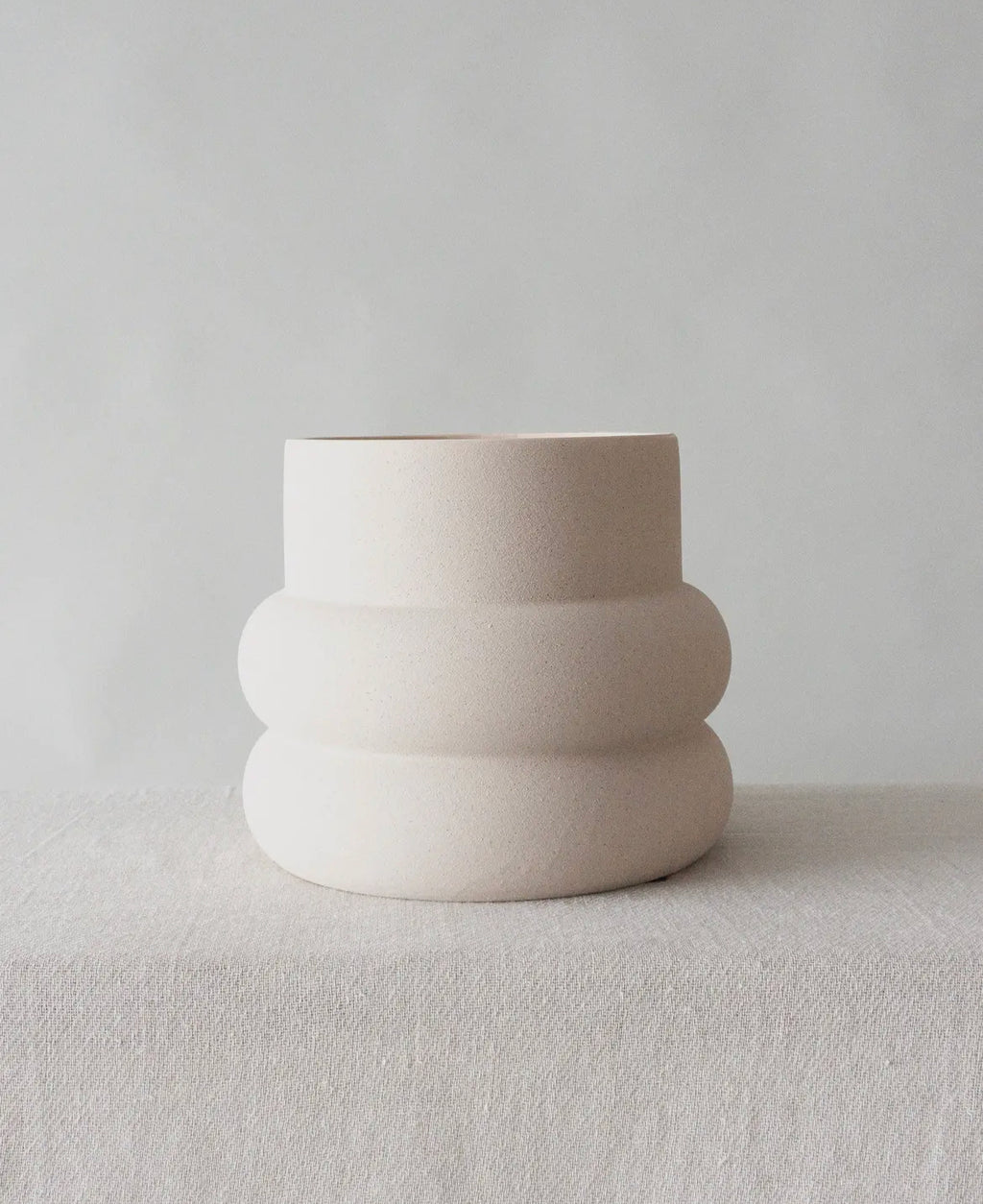 Stoneware bubble plant pot